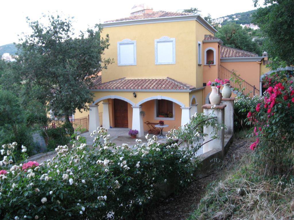 Le Roverelle Ilbono Exterior photo